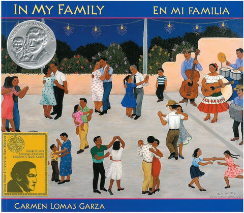 In My Family/En mi familia (Family Pictures)